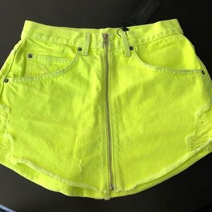 Neon mini skirt!!!
